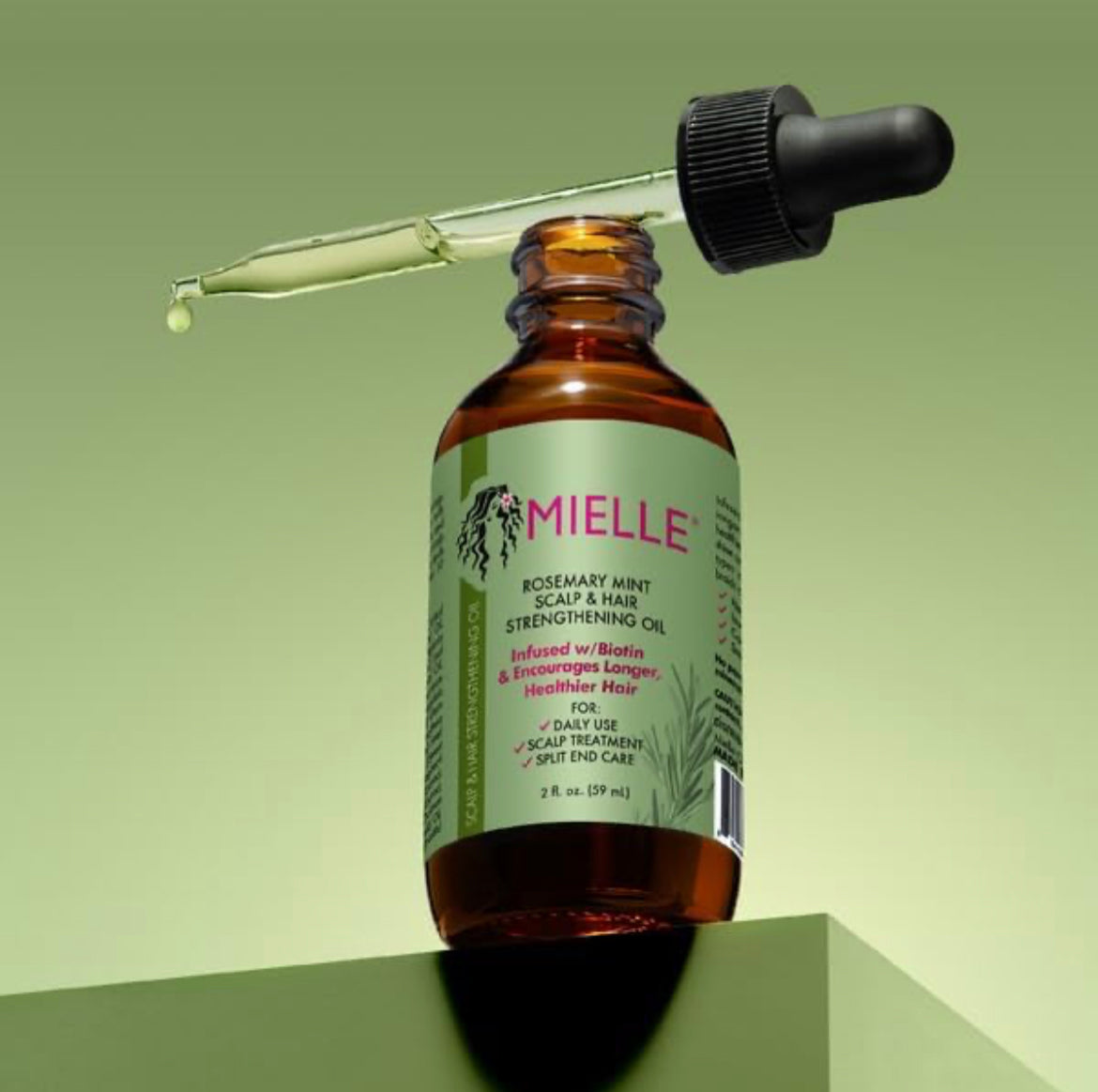 Nourish your strands, combat split ends, and soothe dry scalp – suitable for all hair types.